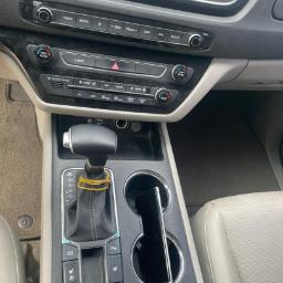 Kia Carnival 12