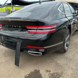 Genesis G90 13